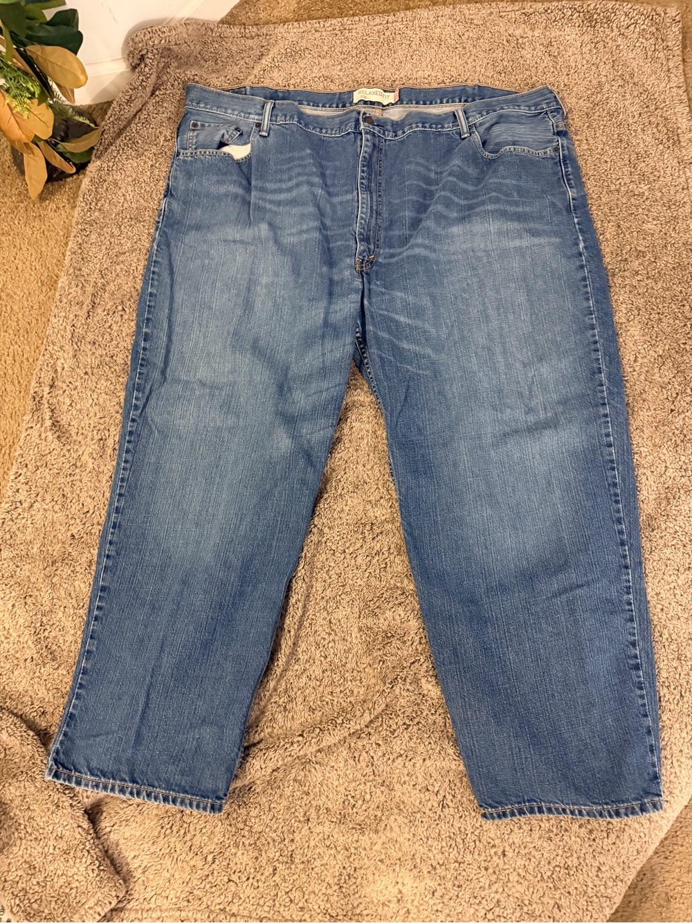 Levi's Men's Light Blue Relaxed Fit Jeans